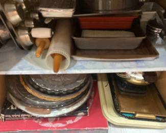 Baking And Serving Kitchen Lot