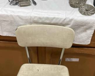 Some Vintage Items For The Kitchen