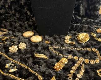 More Pretty Jewels