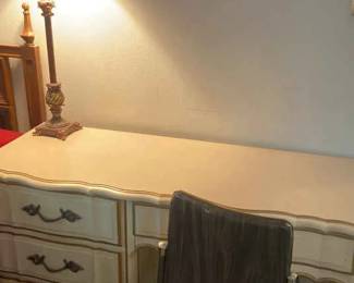 Perfect Little Girls Desk, Chair Lamp