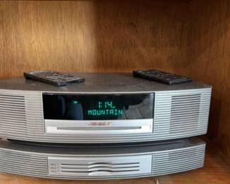 Bose Wave Radio And CD Player w Remote