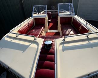 1976 Mark Twain Boat with Mercury 850 outboard motor