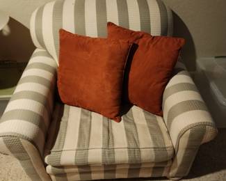 Oversized chair