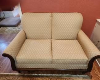 Fairfield Loveseat