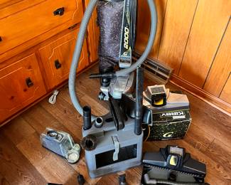 Kirby G-2000 Complete with attachments 