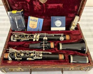 Vintage Richelieu Clarinet With Case