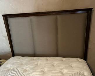 Queen size bed
