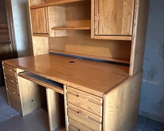 Computer desk