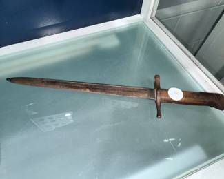 Vintage Dagger Orlando Estate Auction