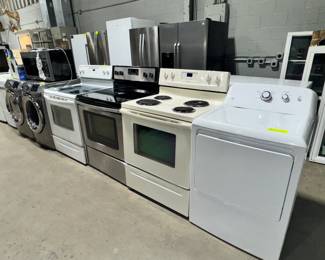 Stoves, Microwave Ovens, Refrigerators and Washers & Dryers Orlando Estate Auction