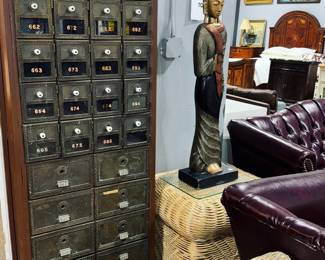 Vintage Mailbox Orlando Estate Auction