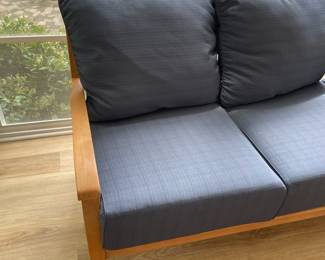 W120 - $600 Cambridge Casual Teak Outdoor Couch. Excellent condition. 76"wide x 32"deep x 36"tall. Has been used in a 3 season room - protected from pollen!