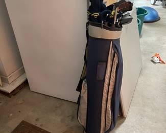 W140 - $125. Spalding Tour Edition 11 club set