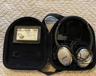 W77 - $15. Bose Acoustic Noise Cancelling Headphone (need new ear covers)