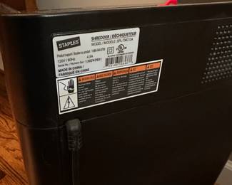 W5 - $40. Staples Professional Series Paper Shredder. Model SPL-TMC12A.
