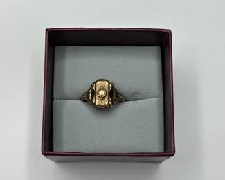 J11 - $175. Size 8. 10kt gold 1952 Class Ring.