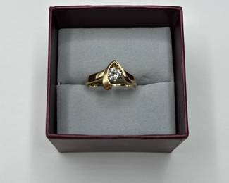 J4 - $325. Size 9. 14kt & diamond ring.