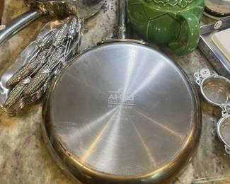W118 - $10. All Clad nonstick skillet 10.5"