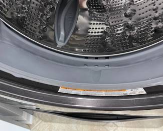 W133 - $1000. LG Washer/Dryer set. Excellent condition!