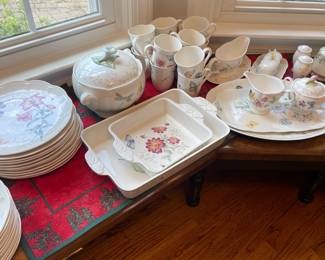 W103 - $315. Lenox Butterfly Meadow set