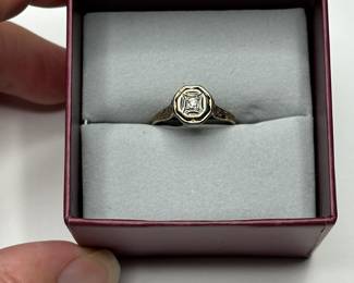 J5 - $150. Size 6. Beautiful 14kt gold Art Deco Setting (needs to be Rhodium Plated) with small diamond.