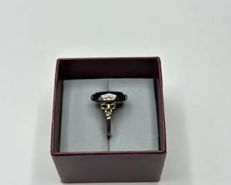 J28 - $20. Size 7 Sterling Ring.
