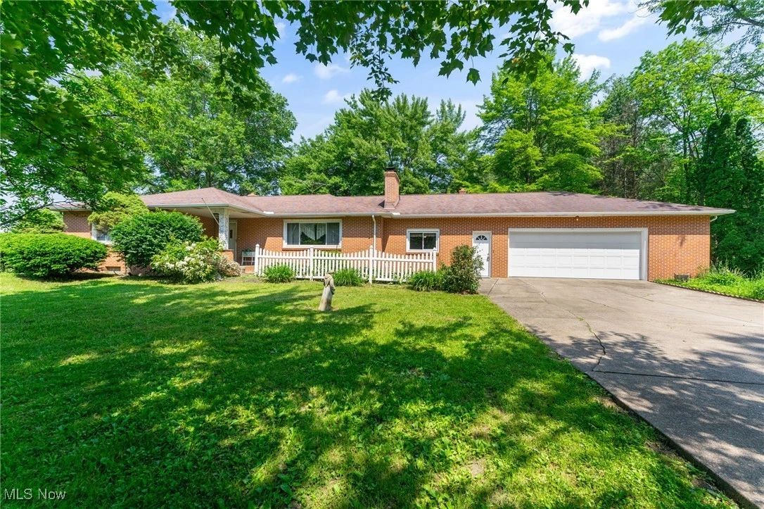 Ridge Rd home
