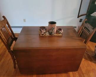 Drop leaf table & 2 chairs