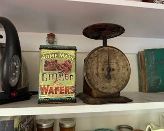 Antique kitchen decor