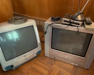 Vintage Apple IMac Power PC G3, Toshiba CRT TV/DVD comb o