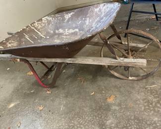 Antique Metal c. 1900-1949 primitive Wheel Barrow