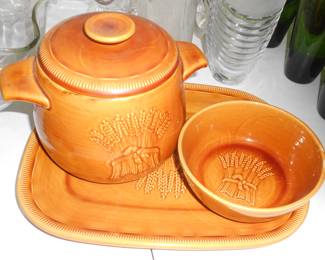 Vintage bean pot
