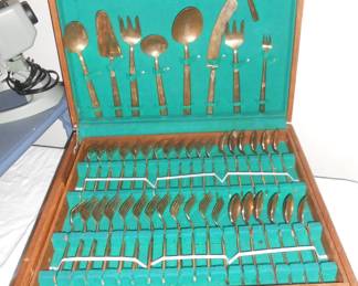 Bronzeware flatware set