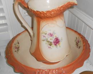 Antique basin set