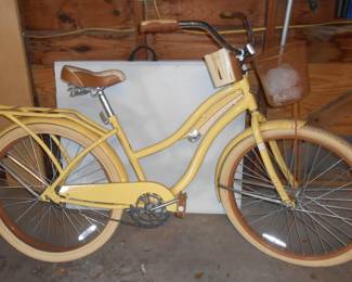 Ladies Huffy bike