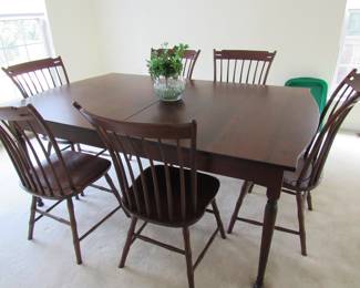 Gorgeous Samuel Case (Purcellville, VA) dining room table, chairs, extra extension.