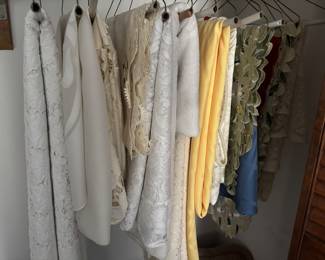 TABLE LINENS