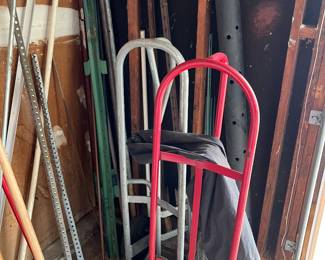 DOLLIES, TEE POSTS & MISC.