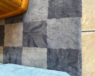 AREA RUG