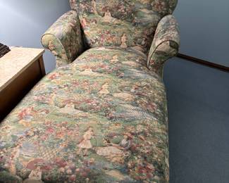 CHAISE