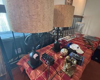 LAMPS & DECOR