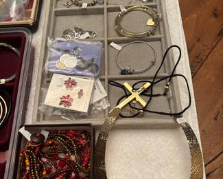 Selection of jewelry - bracelet, cross & ear rings