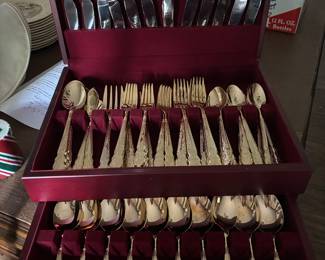 FLATWARE