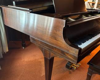 STEINWAY PIANO