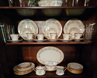 Lenox 'Castle Garden' china
