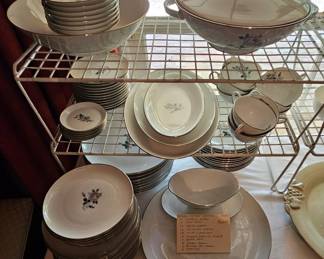 Royal Tettau dishes