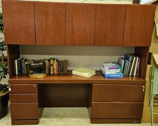 Desk set up