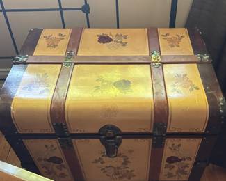 Cute trunk