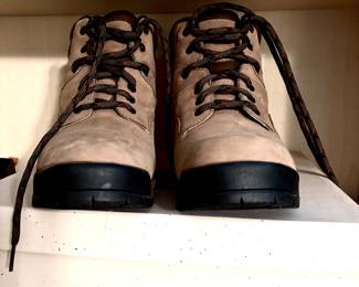 New Rockport boots 91/2