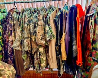 Camo clothes - XL